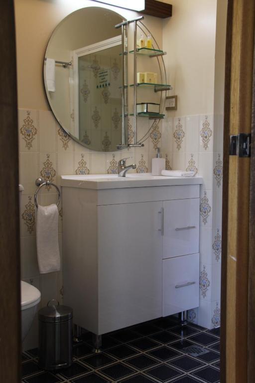 Bathurst Heights Bed & Breakfast Bilik gambar