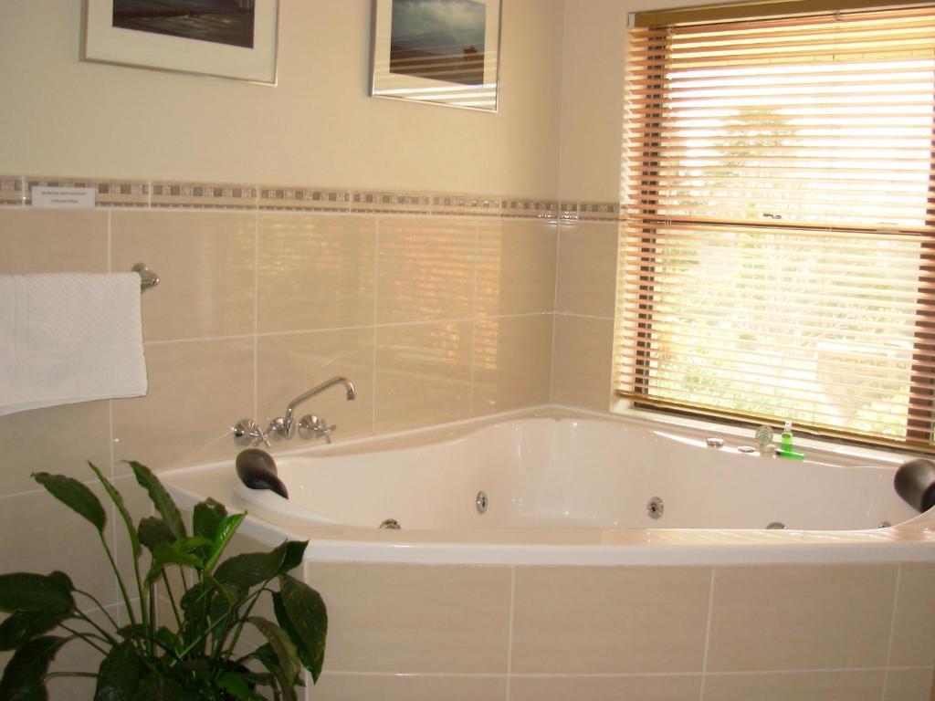 Bathurst Heights Bed & Breakfast Bilik gambar